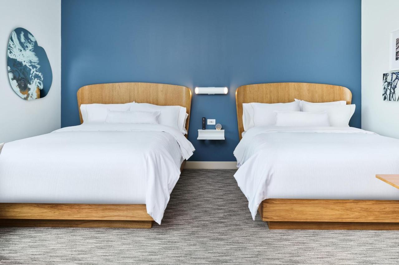 Element East Hotel *